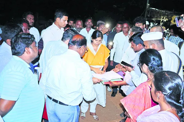 ధాన్యం కొనుగోళ్లలో నిర్లక్ష్యాన్ని సహించం