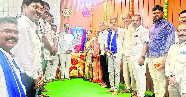 బహుజన వీరుడు సర్వాయి పాపన్నగౌడ్‌