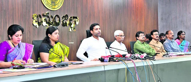 రాజీవ్‌ యువ వికాసంతో యువతకు ఉపాధి