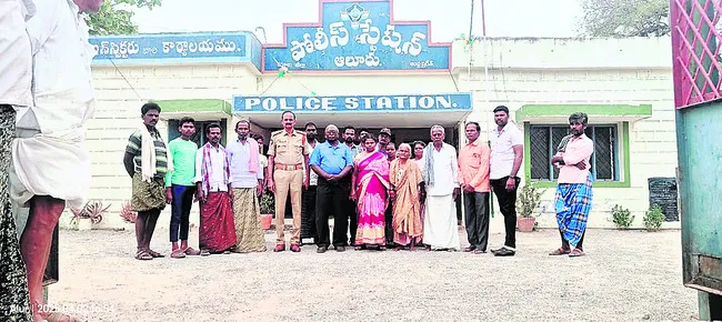 12ఏళ్ల తర్వాత  కుటుంబం చెంతకు..
