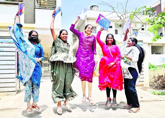 పది.. పరీక్షలు ముగిసాయోచ్‌!