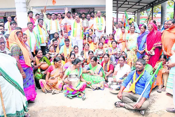 మంత్రి పదవిపై ఉన్న ధ్యాస సమస్యలపై లేదు 