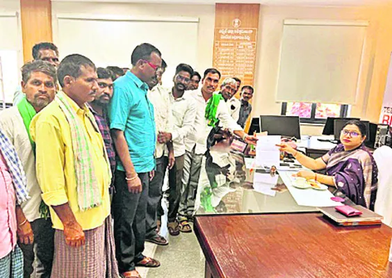 సాగునీరు అందించాలి