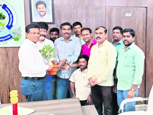 పీయూ సిబ్బందికి ఈపీఎఫ్‌ సదుపాయం 