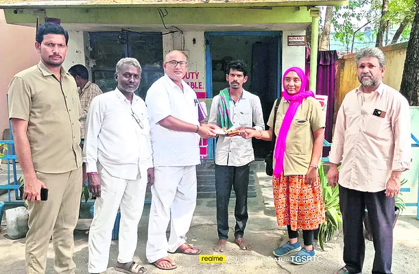 ఇందిరమ్మ ఇళ్లకు ఇసుక కోసం రీచ్‌ల పరిశీలన
