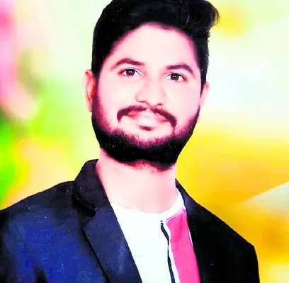 భార్య కాపురానికి రాలేదని భర్త ఆత్మహత్య 