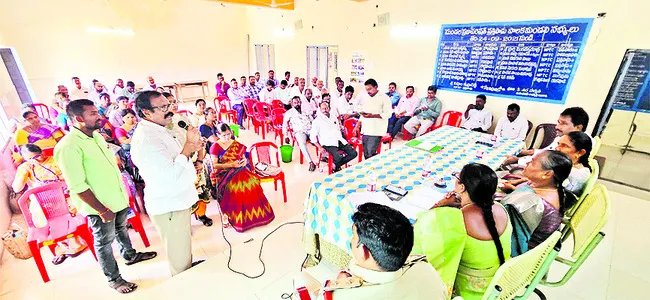 పొగాకు రైతులకు ఆత్మహత్యలే శరణ్యం 