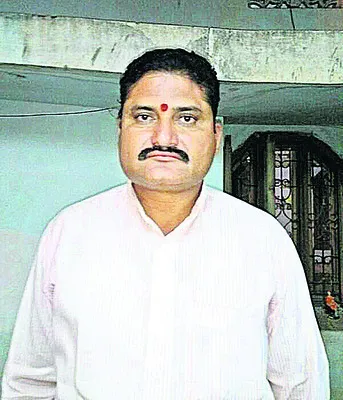    తిరుగుబాటు తప్పదు... 
