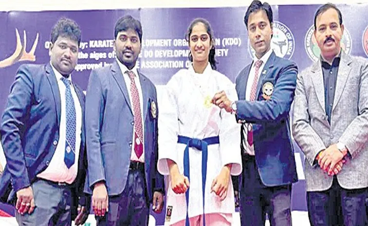 Hasini From Manthani Selected For Malaysia International Karate Tourney