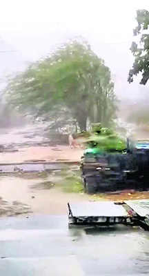 గాలివానకు రాలిన ఆశలు
