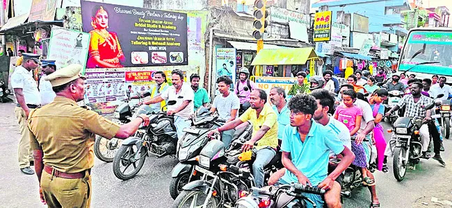 హెల్మెట్‌ లేకుంటే జరిమానా