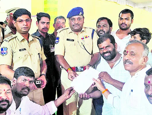 శాంతి భద్రతలకు విఘాతం కలిగించవద్దు