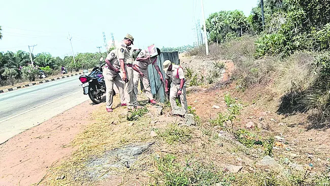 ఎఫ్ఐఆర్తో ఆచూ‘కీ’