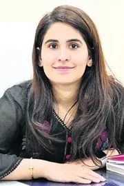UPSC IAS 2023 Topper Saloni Chhabra success story2
