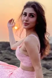Bollywood Tv Actress Mouni Roy On Social Media Trolls On Her Surgery Rumours1