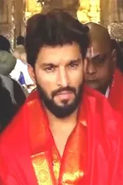 RCB's Rajat Patidar, Jitesh Sharma and Shreyanka Patil Visit Tirumala1