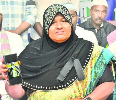 దమ్ముంటే పెమ్మసాని రాజీనామా చేయాలి 