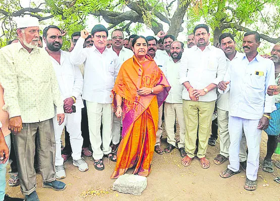 అభివృద్ధి నిరోధకులుగా మారొద్దు 