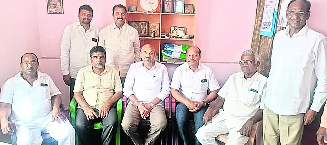 రెడ్‌బుక్‌ పేరుతో వేధింపులు తగవు 