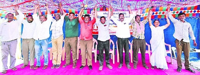 మున్సిపల్‌ కార్మికులను పర్మినెంట్‌ చేయాలి 