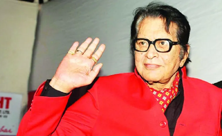 Bollywood Director And Actor Manoj Kumar Passed Away