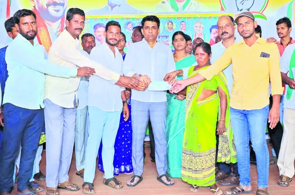 ప్రజా సంక్షేమమే కాంగ్రెస్‌ ప్రభుత్వ లక్ష్యం 