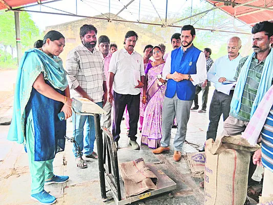 నిర్దేశించిన లక్ష్యాలను సాధించాలి 