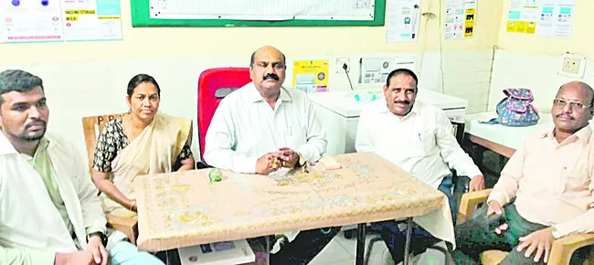పరిధికి మించి వైద్యం చేస్తే చర్యలు