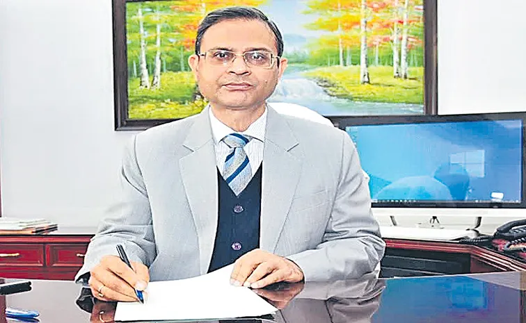 RBI to issue Rs 10, Rs 500 notes bearing signature of Governor Malhotra