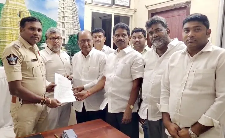 Ysrcp Files Complaint Against Seemaraja Youtube Channel