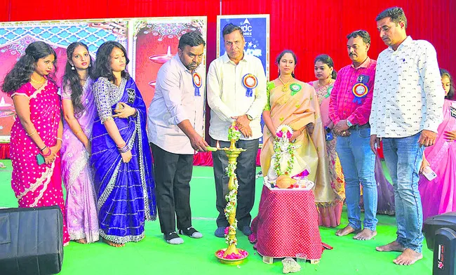 అలరించిన ‘అల్ఫోర్స్‌ ఆరేవోయిర్‌ 2025’ 