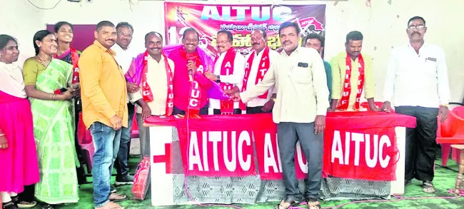 ఇసుక మాఫియా ఆగడాలపై చర్యలు తీసుకోవాలి 
