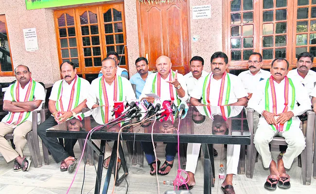 జగదీష్‌రెడ్డి జిల్లాకు చేసిందేమీ లేదు