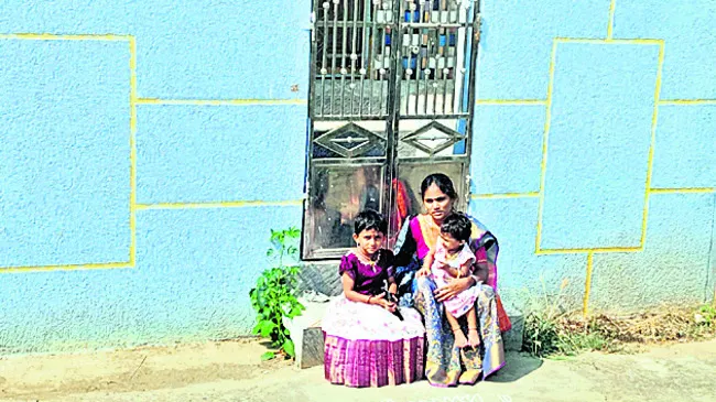 ఆడపిల్లలు పుట్టారని  అడుగుపెట్టనివ్వడం లేదు 