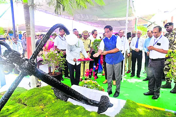 దేశాభివృద్ధిలో సముద్ర రంగం కీలకం 