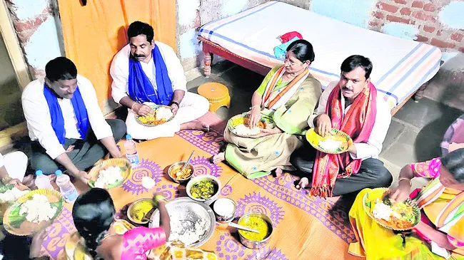 రాజ్యాంగాన్ని  కాపాడుకోవాలి●
