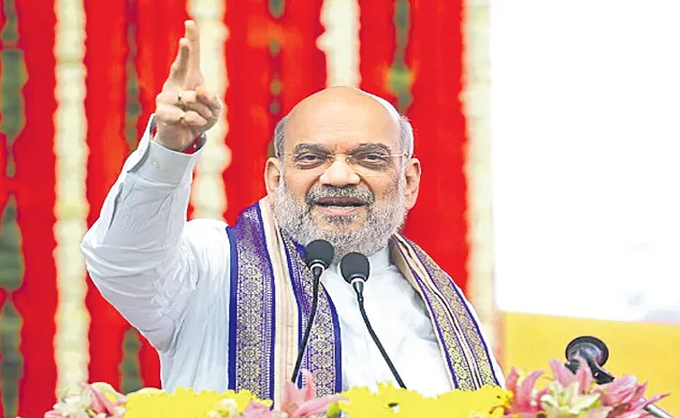 Home Minister urges Naxals to drop their weapons and join the mainstream
