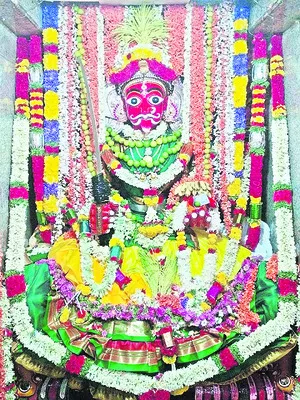 13 నుంచి రత్నగిరిలో బ్రహ్మోత్సవాలు 