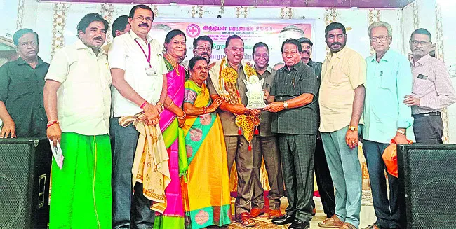 రెడ్‌క్రాస్‌ సేవలు విస్తరింపజేయాలి 