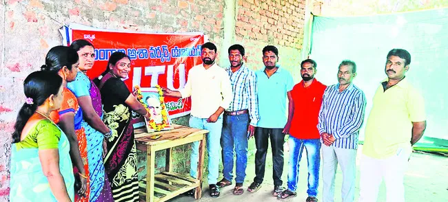 రణదివే ఆశయాలను కొనసాగించాలి