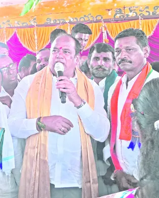 సీఎంను డిచ్‌పల్లి ఖిల్లాకు తీసుకొస్తా..