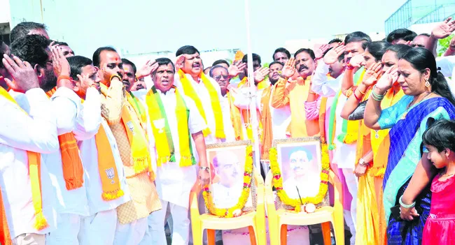 అన్నివర్గాల సంక్షేమానికి బీజేపీ కృషి 