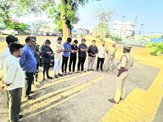 నవీపేటలో సైబర్‌ మోసం