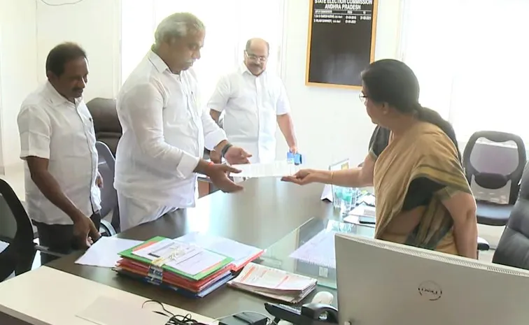YSRCP Members Meet EC Neelam Sahni