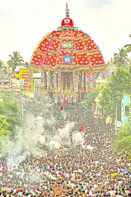 త్యాగరాజ సన్నిధిలో రథోత్సవం 