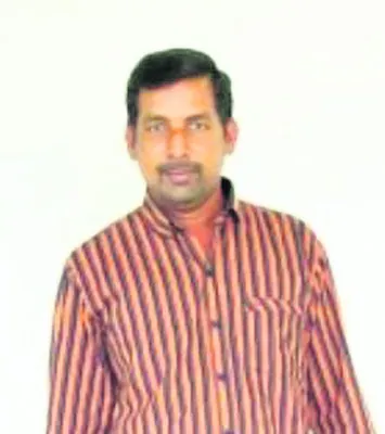 రోడ్డు ప్రమాదంలో వ్యక్తి దుర్మరణం