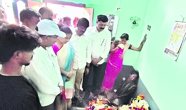 తప్పుడు కేసులతో ప్రాణాలు తీస్తున్నారు 