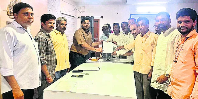 అభిప్రాయ సేకరణకు అనుగుణంగా పునరావాసం 