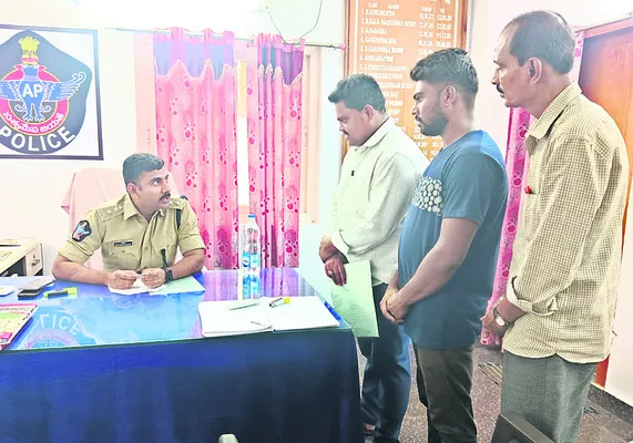 ‘స్టార్‌’ తిరగబడింది! 