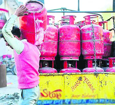 వంటింట్లో ‘గ్యాస్‌’ మంట